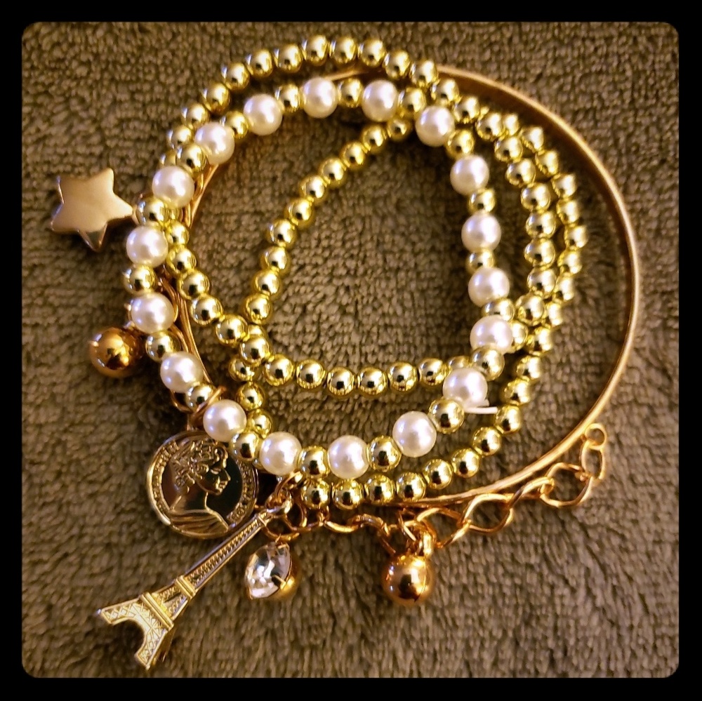 Multi-Layered (4) bracelet NWOT